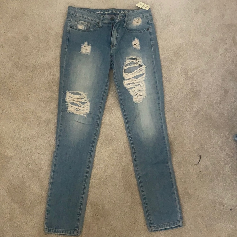 Skinny ripped jeans